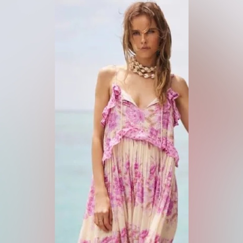 Spell & The Gypsy Coco Lei Strappy Gown Lilac Medium size